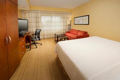 Courtyard by Marriott Waldorf - image 10