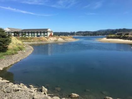 Hotel in Waldport Oregon