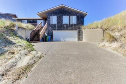 Oleg Potts Beach House - image 3