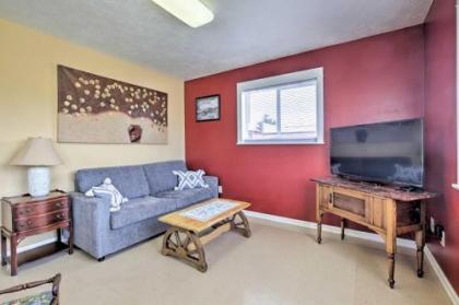 Waldport Townhome with Dog Run on Alsea Bay! - image 2