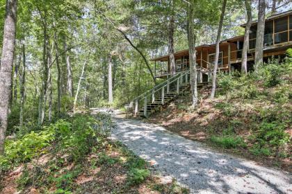 Lakefront Mountain Rest Cottage with Gas Fireplace! - image 11