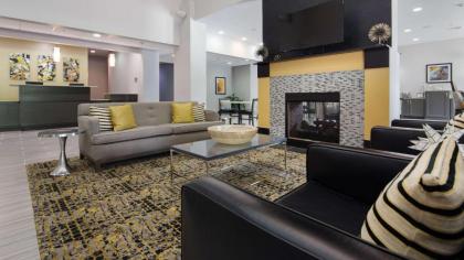 Best Western Plus Regency Park - image 4