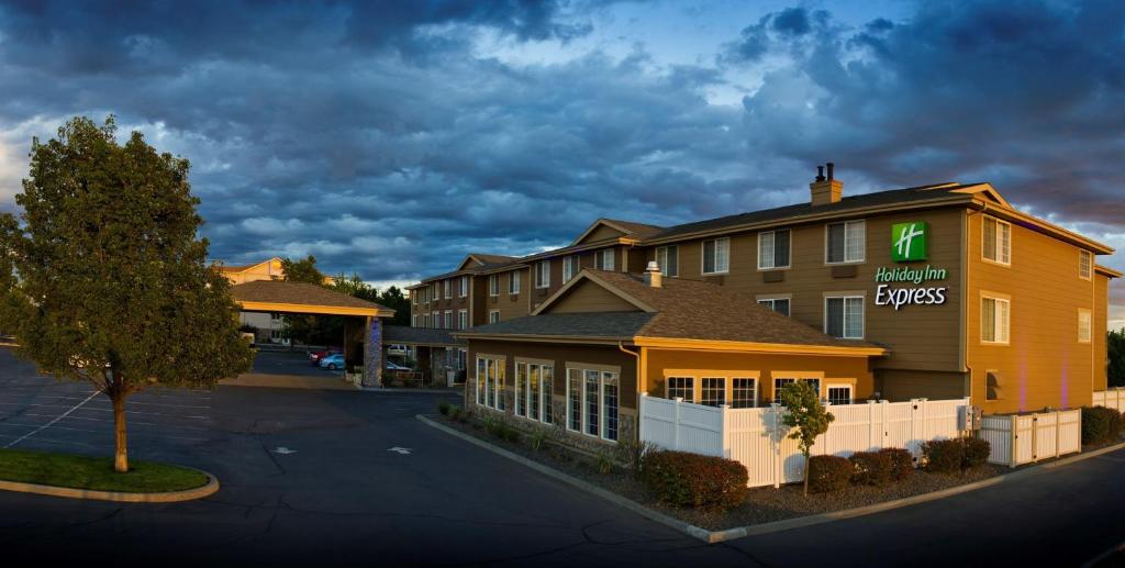 Holiday Inn Express Walla Walla an IHG Hotel - main image