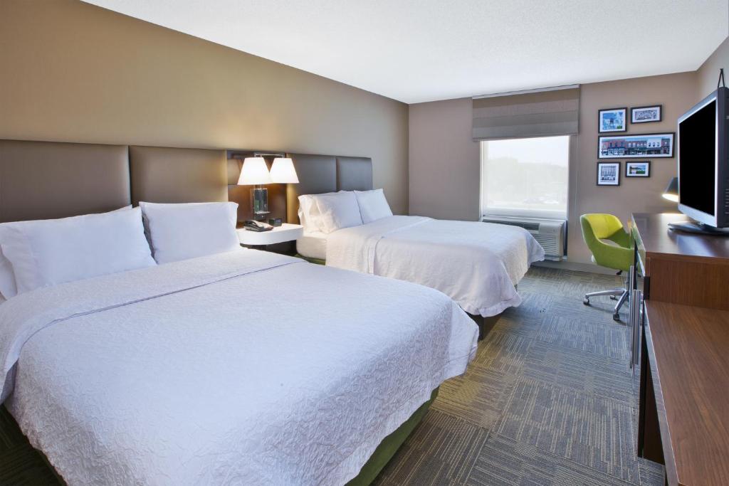 Hampton Inn Commerce/Novi - image 2