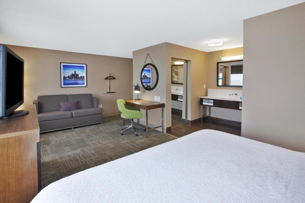 Hampton Inn Commerce/Novi - image 7