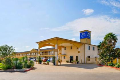 Americas Best Value Inn  Suites WallerPrairie View Texas