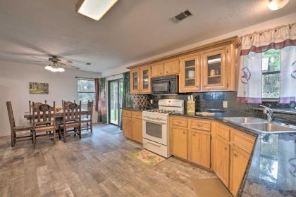 Hempstead Cottage with Covered Porch and Views! - image 10