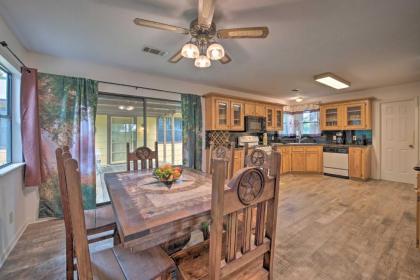 Hempstead Cottage with Covered Porch and Views! - image 3