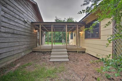 Lone Star State Home with View Modern Amenities - image 14