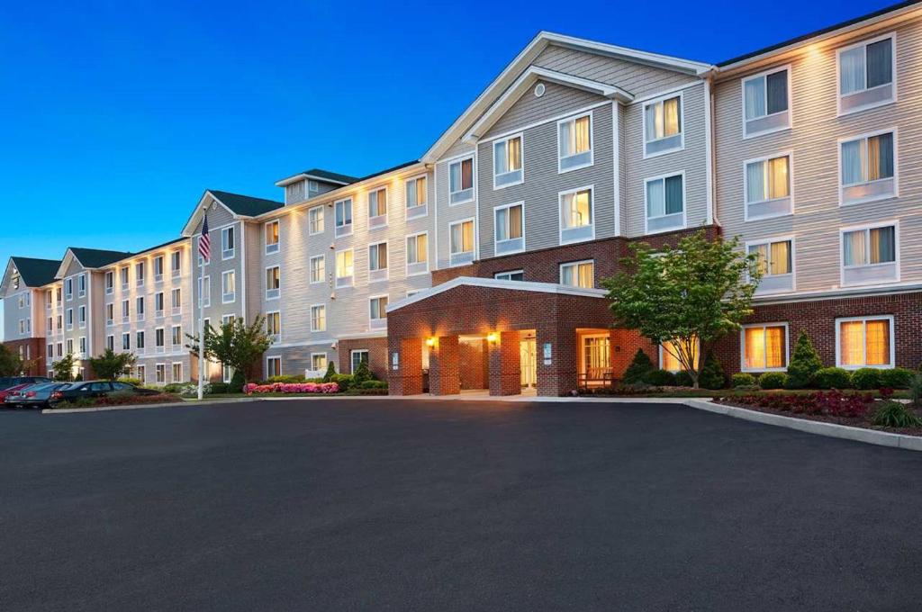 Homewood Suites by Hilton Wallingford-Meriden - main image