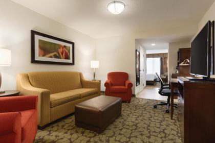 Hilton Garden Inn Wallingford/Meriden - image 13