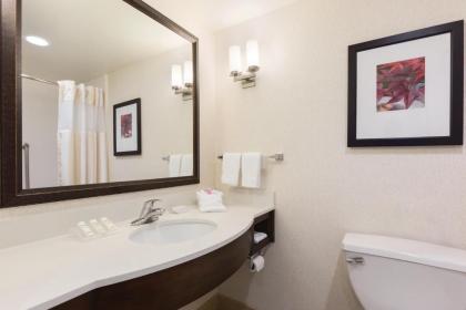 Hilton Garden Inn Wallingford/Meriden - image 3