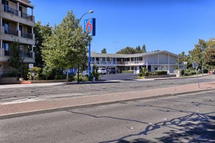 Motel 6-Walnut Creek CA - image 3