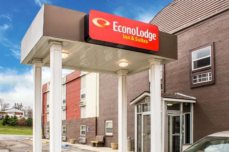 Econo Lodge Inn & Suites Walnut - main image