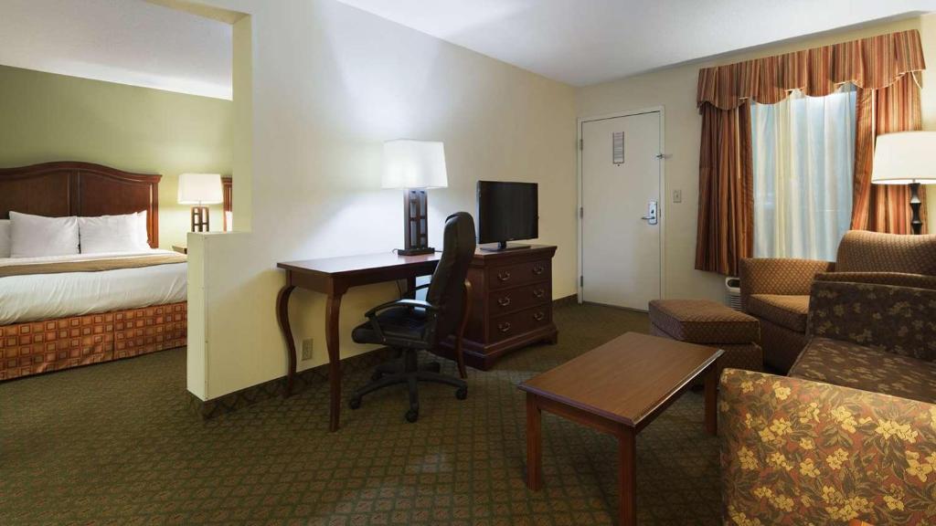 Best Western Of Walterboro - image 3