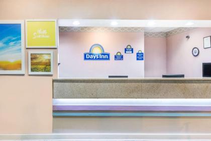 Days Inn by Wyndham Walterboro - image 11