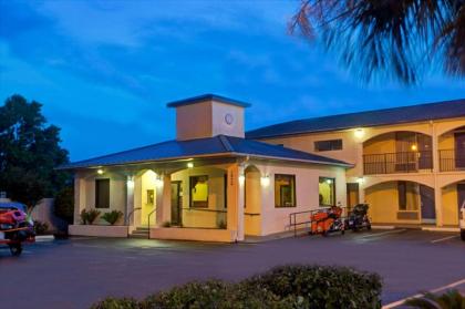 Super 8 by Wyndham Walterboro South Carolina