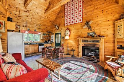 Rustic East Dover Home with Deck   Near mount Snow