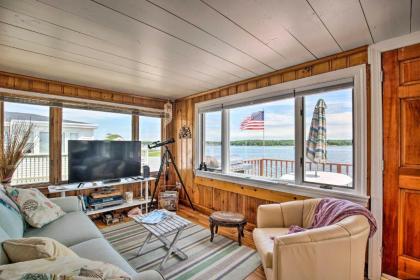 Waterfront Cape Cod Cottage with Beach and Deck!