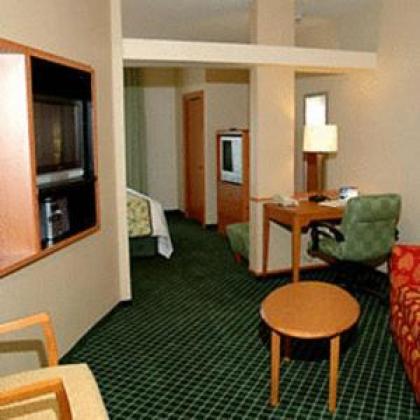 Fairfield Inn & Suites Warner Robins - image 2