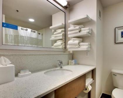 Hampton Inn Warner Robins - image 11