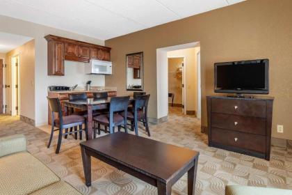 Comfort Inn Warner Robins - Robins AFB - image 6