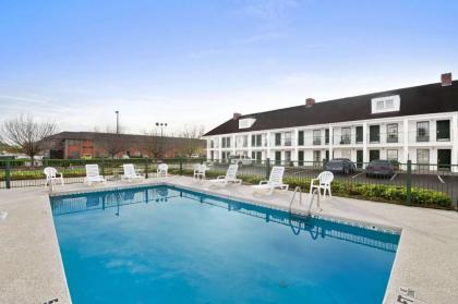 Baymont by Wyndham Warner Robins - image 5