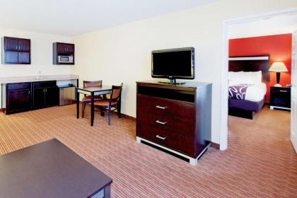 La Quinta by Wyndham Warner Robins - Robins AFB - image 9