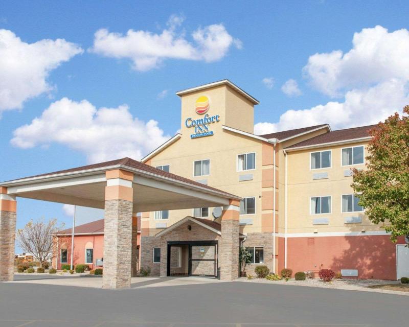 Comfort Inn Warren - main image