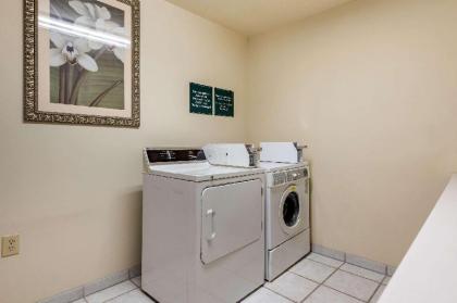 Comfort Inn Warren - image 6