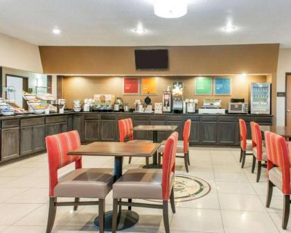 Comfort Inn Warren - image 8