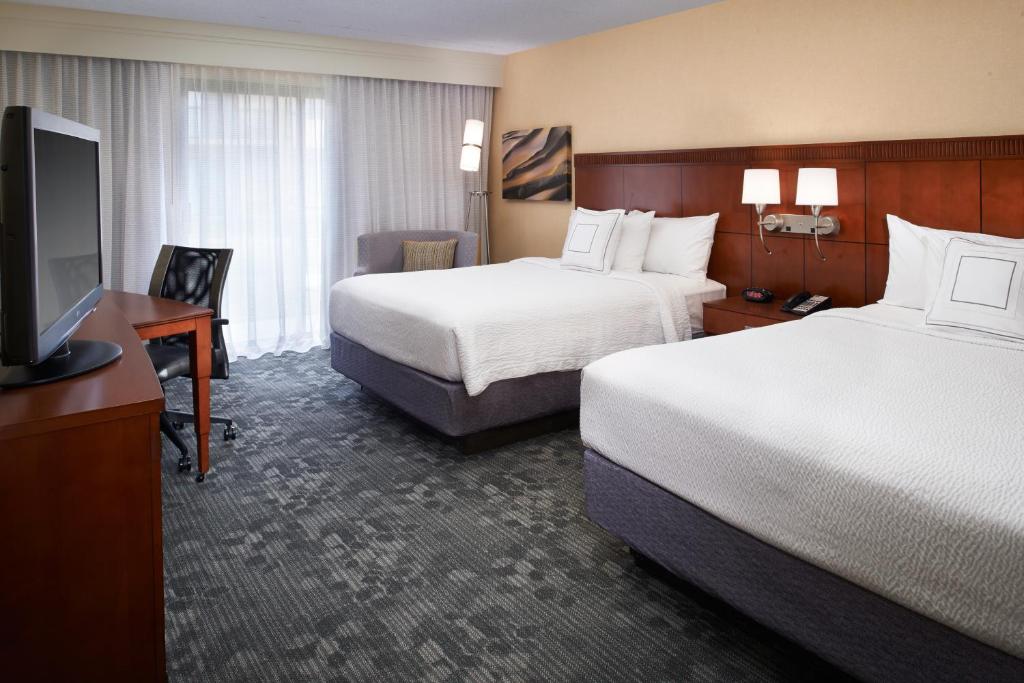 Courtyard by Marriott Detroit Warren - image 7