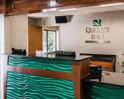 Quality Inn & Suites Warren - Detroit - image 15