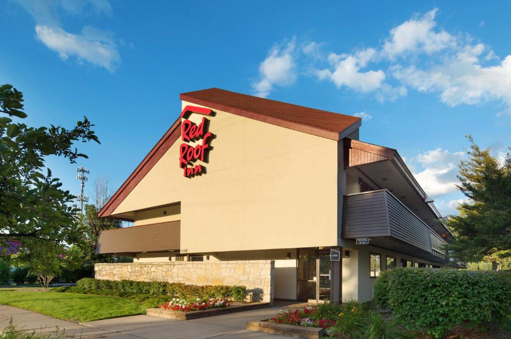 Red Roof Inn Detroit - Warren - main image