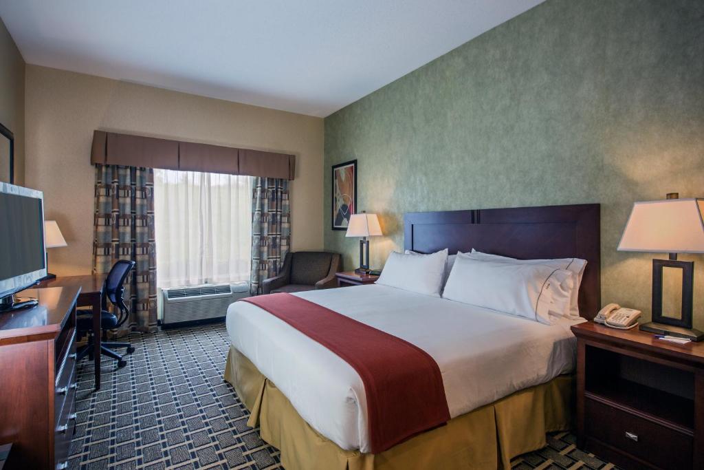 Holiday Inn Express Hotel & Suites Youngstown North-Warren/Niles an IHG Hotel - image 4