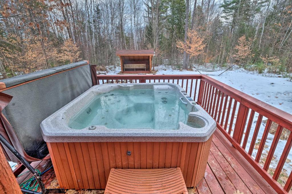 Secluded Johnsburg Outdoor Oasis - Private Hot Tub - main image