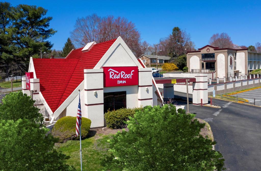 Red Roof Inn Warrenton - main image