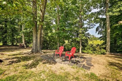 JuJus Place Warsaw House with Deck and Tree Swings! - image 9