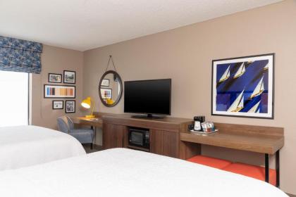 Hampton Inn Warsaw - image 11