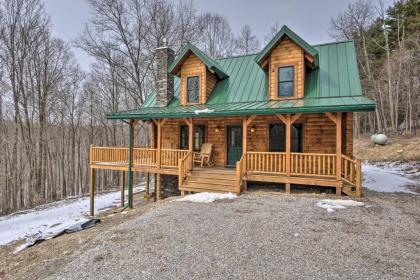 Family-Friendly Warsaw Cabin with Furnished Deck - image 15