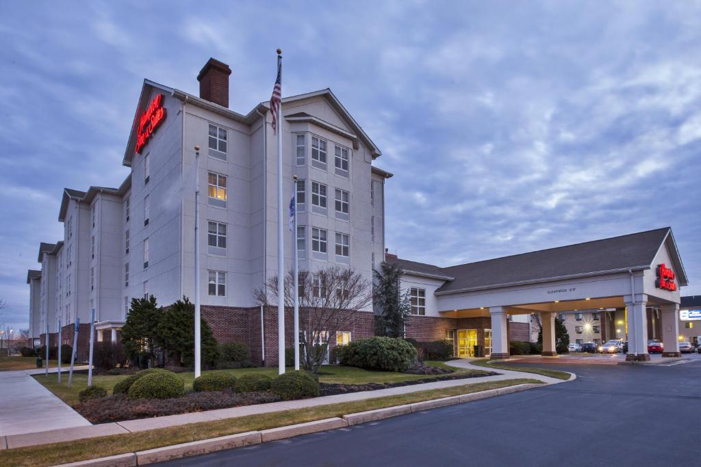 Hampton Inn & Suites Providence-Warwick Airport - main image