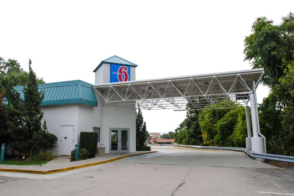 Motel 6-Warwick RI - Providence Airport - I-95 - main image