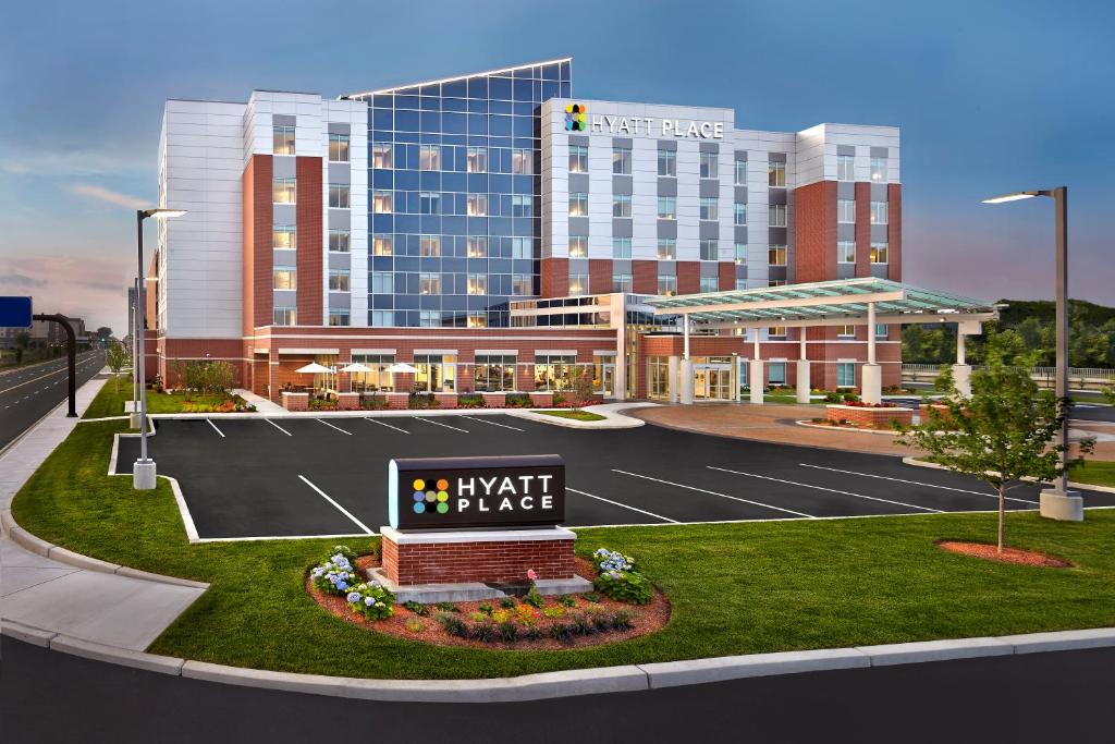 Hyatt Place Warwick/Providence Airport - main image