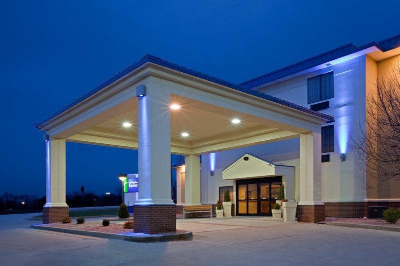 Holiday Inn Express Washington Hotel - main image