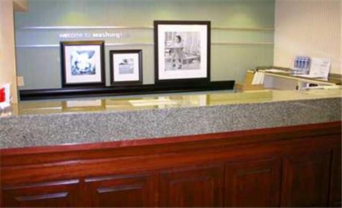 Hampton Inn Washington - image 2