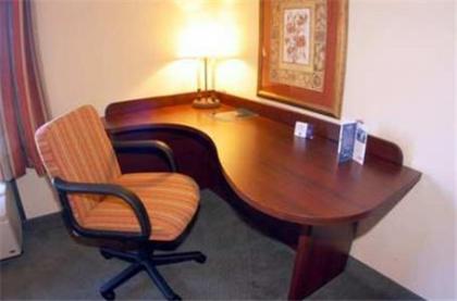 Hampton Inn Washington - image 6