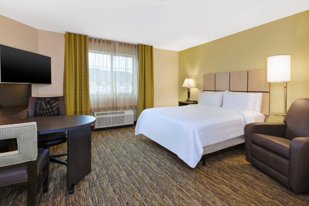 Candlewood Suites Washington North an IHG Hotel - image 6