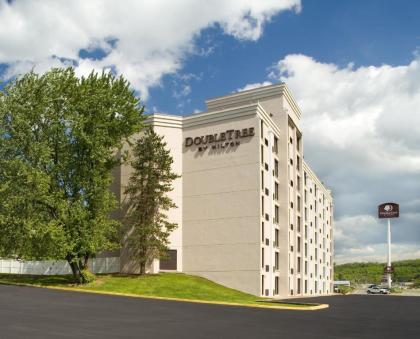 DoubleTree by Hilton Pittsburgh - Meadow Lands - image 2