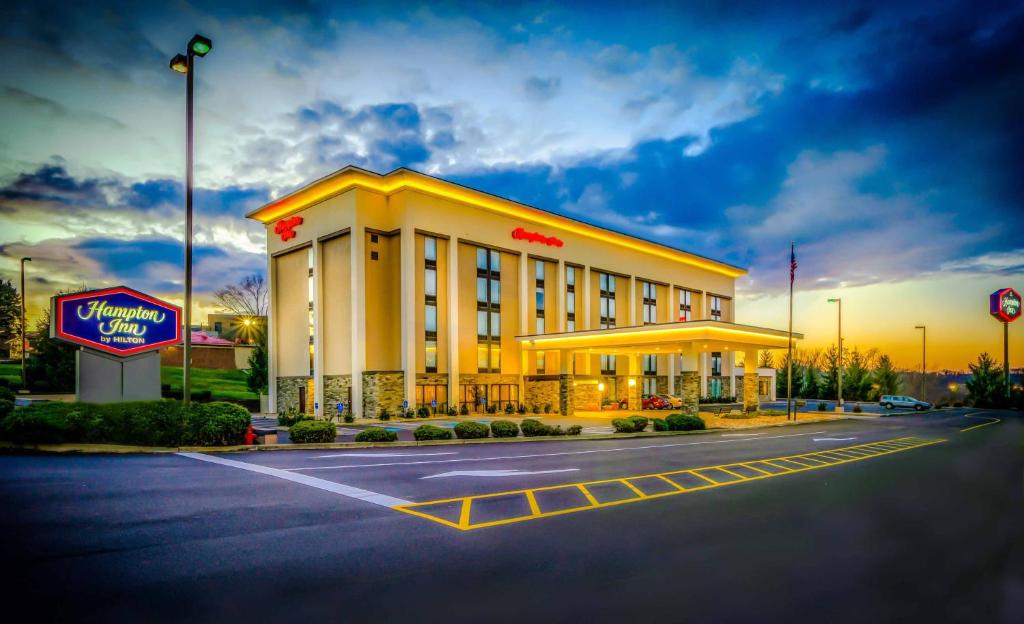 Hampton Inn Washington - main image