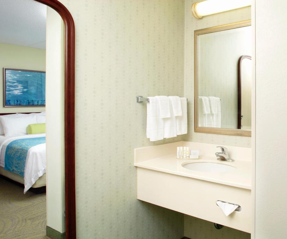 SpringHill Suites by Marriott Pittsburgh Washington - image 2